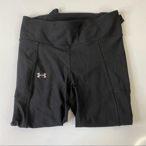 Under armour black cropped leggings